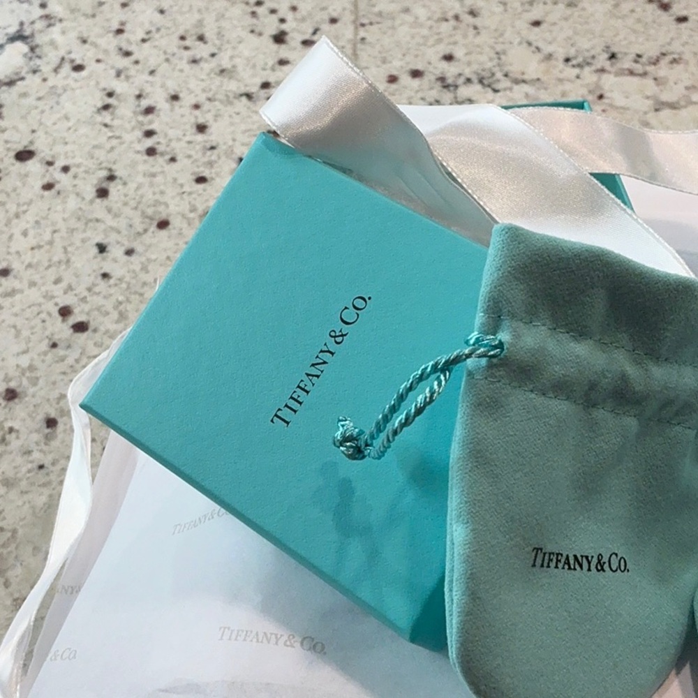 Tiffany Packaging + Storage - Picture 4 of 5